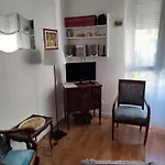T2 Calme Entier 45 M² Sur Debourg/gerland Appartement *