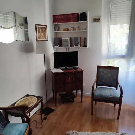 T2 Calme Entier 45 M² Sur Debourg/gerland 아파트 *